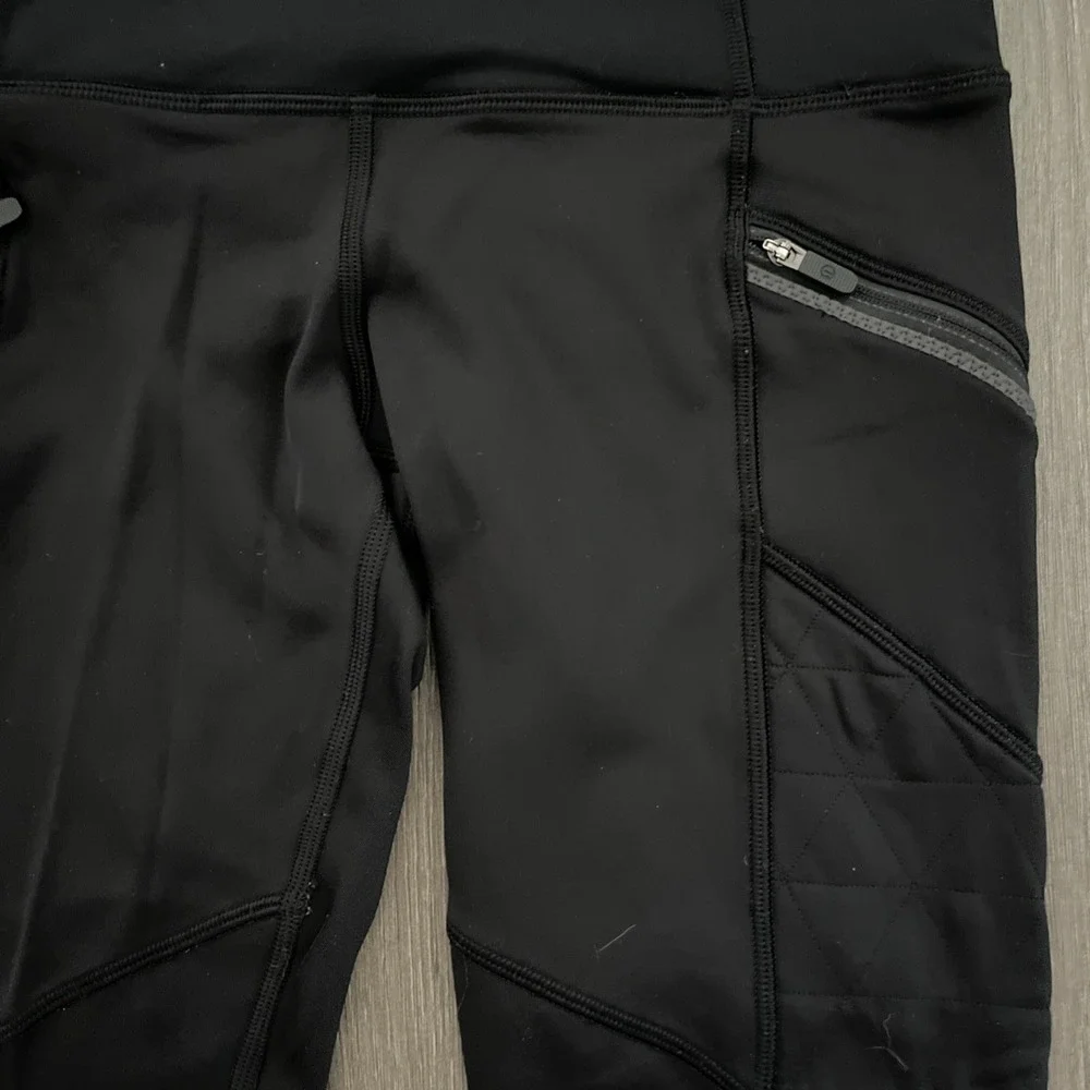 Lululemon Capri Leggings Womens 4 Zip Pockets Compression Black